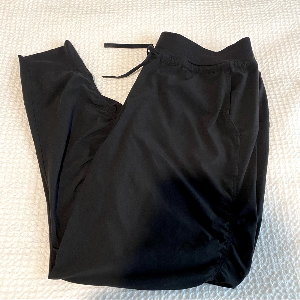 Athleta Attitude Pant Black Size 12 Ruched Jogger